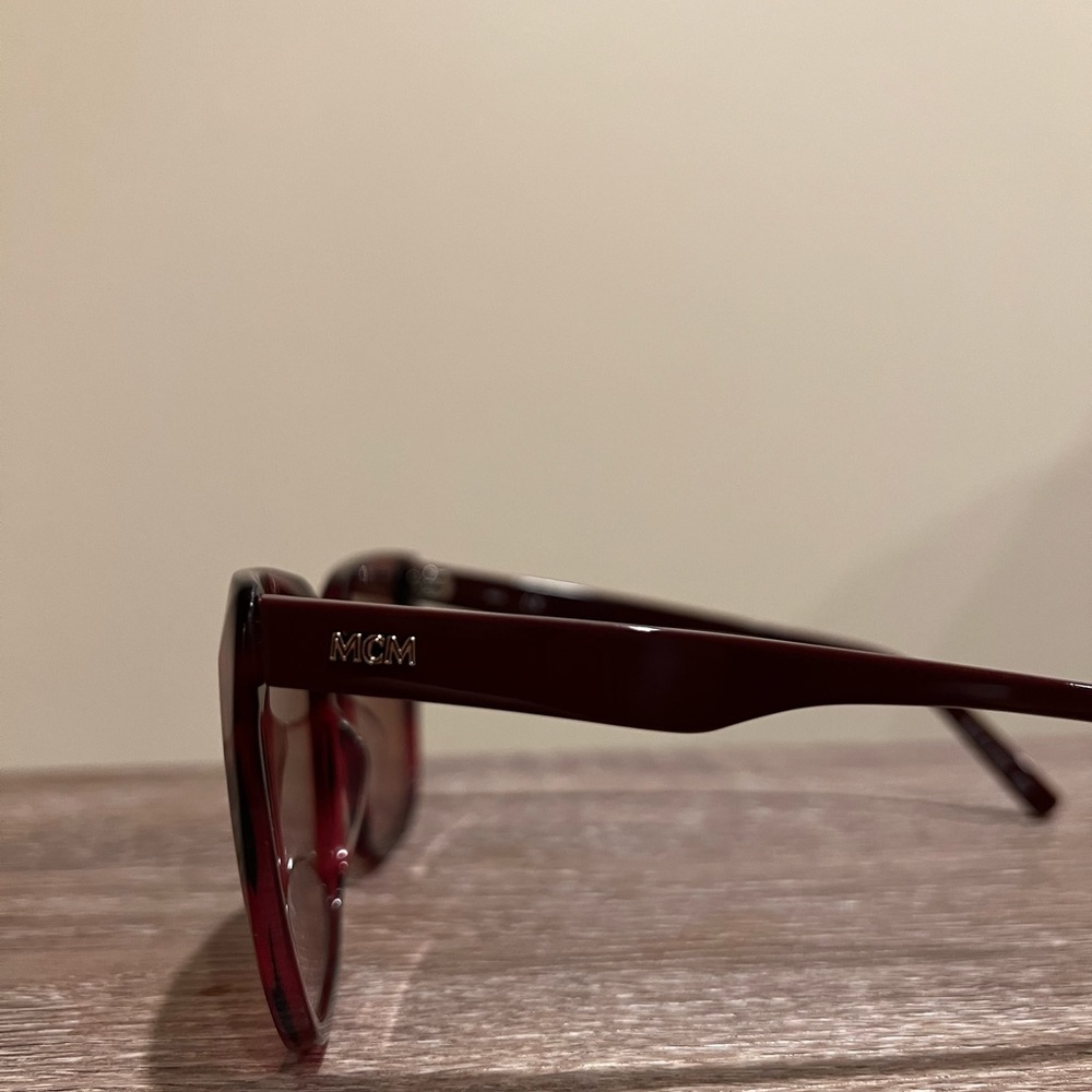 MCM sunglasses - Picture 3 of 8